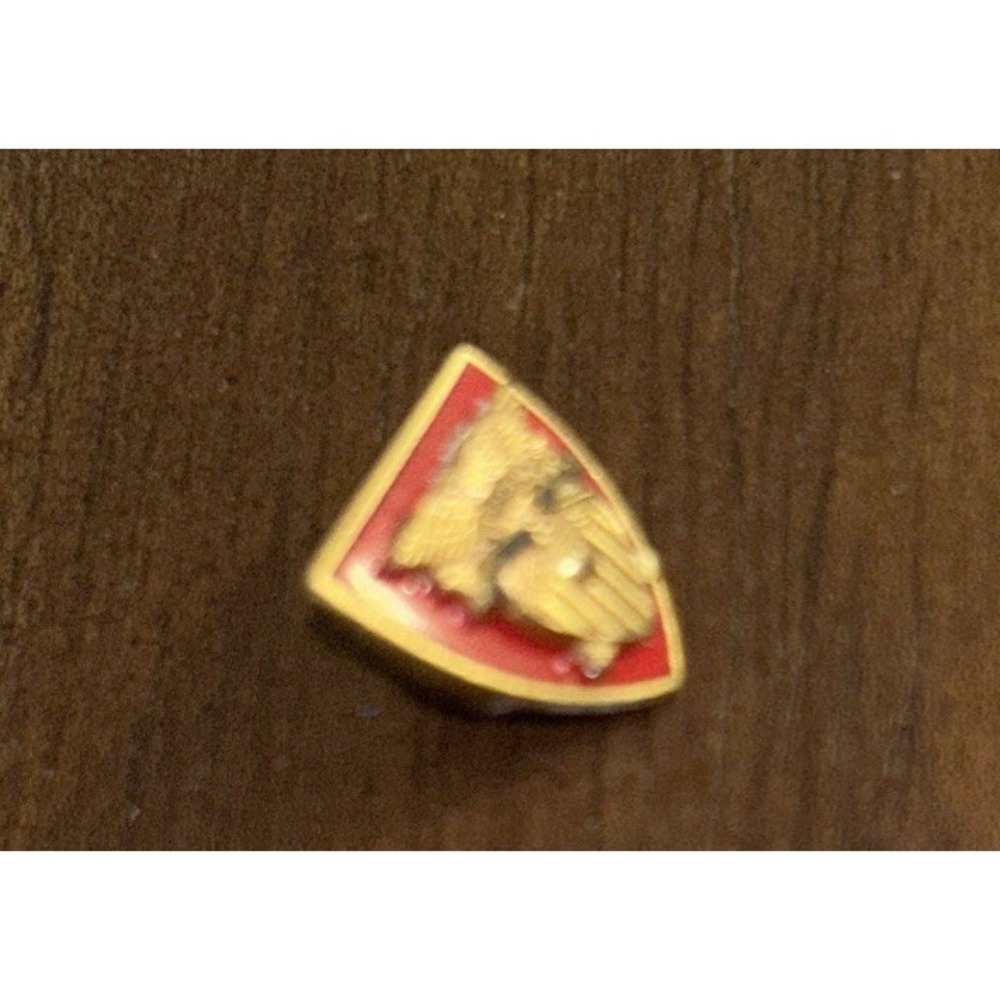 Vintage USMC Eagle Globe Anchor Hat Pin Clutch Back Insignia Gold Tone - Picture 2 of 7